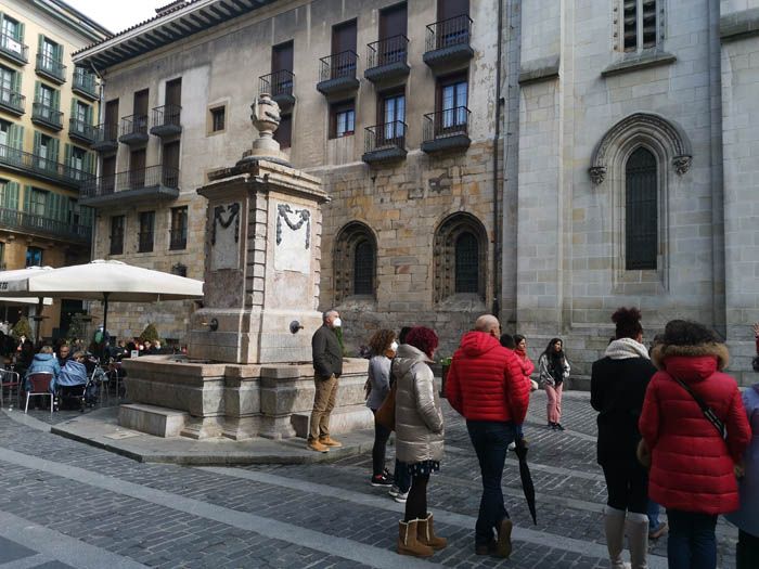 punto encuentro free tour bilbao monumental desde catedral